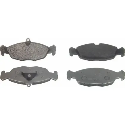 Imagen de Balatas de Disco Ceramica SCD688 Para Jaguar Vanden Plas 1996-1997, Jaguar Xj-12 1995-1996, Jaguar Xj-6 1995-1997, y Otros